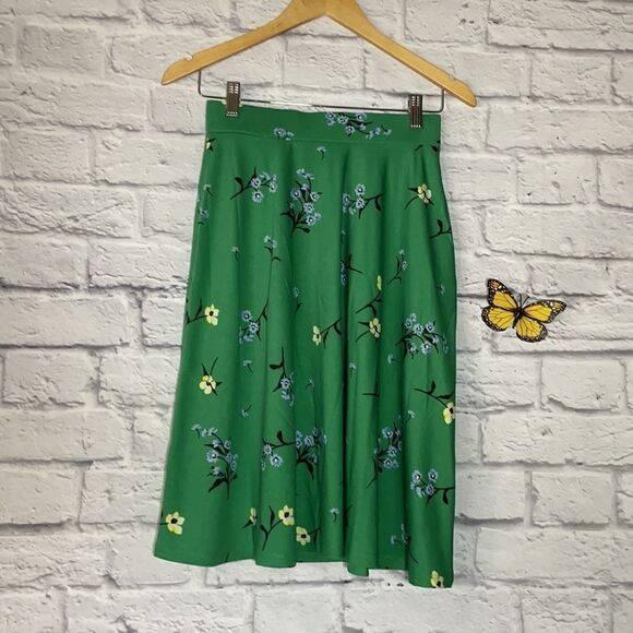 RICKI'S Floral Crepe A-Line Skirt Size Extra Small - Picture 3 of 8